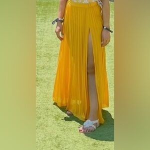 Forever 21 Elegant Yellow Pleated Maxi Skirt with Built In Shorts